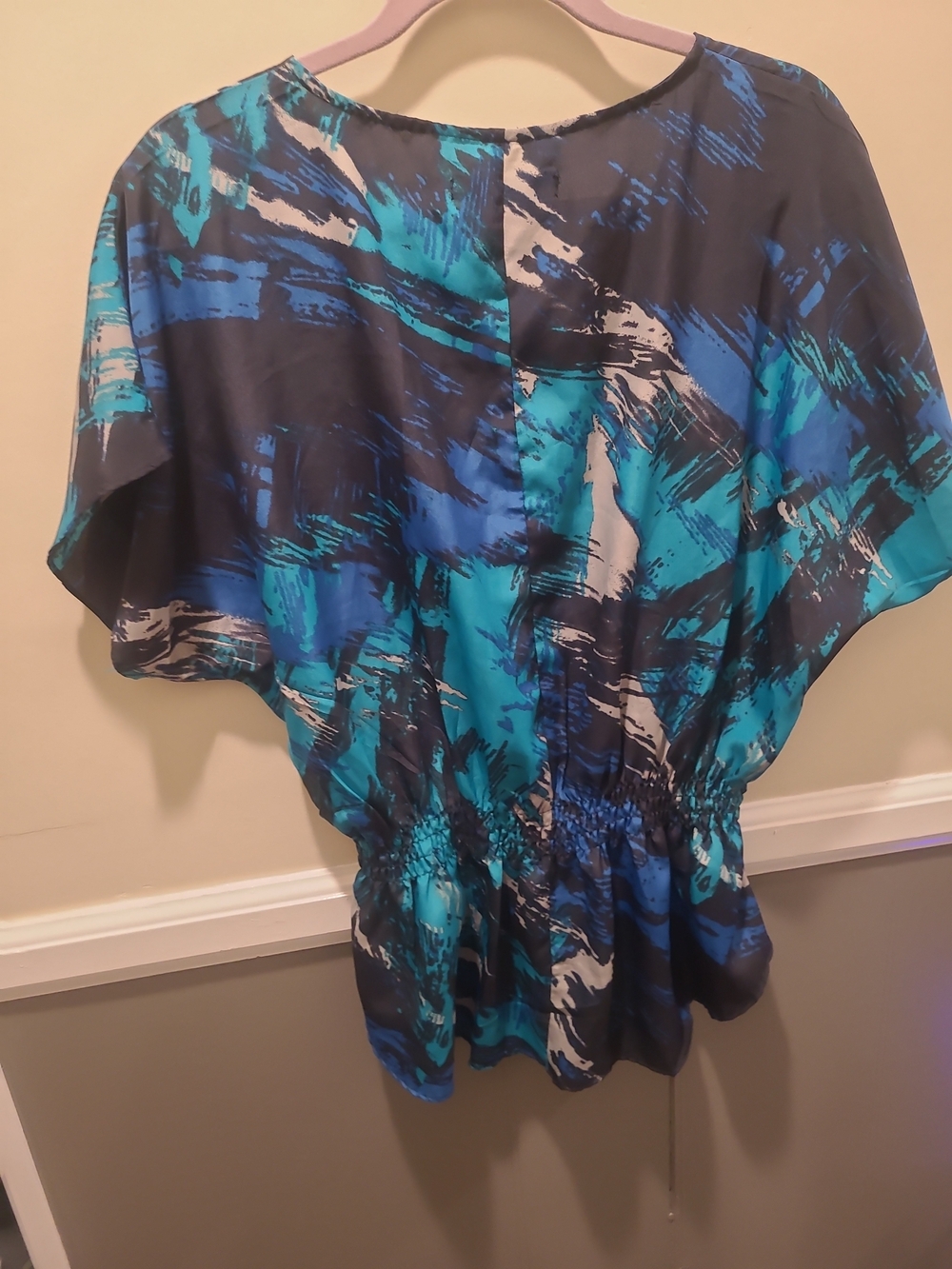 Calvin Klein Blue & Teal Abstract V-Neck Blouse Medium - Picture 7 of 11